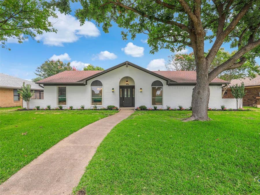Property photo for 316 Amherst Avenue, Richardson, TX