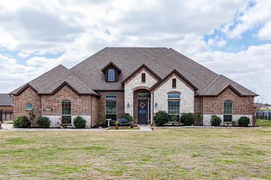 Property photo for 2115 Hodges Lake Drive, Rockwall, TX
