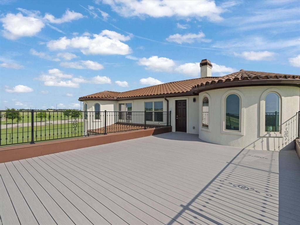 4450 E Masch Branch Road, Krum, TX 76249