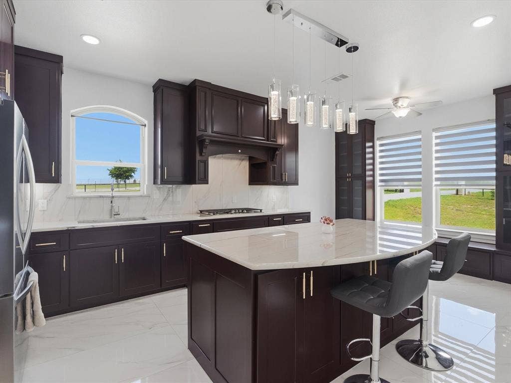 4450 E Masch Branch Road, Krum, TX 76249