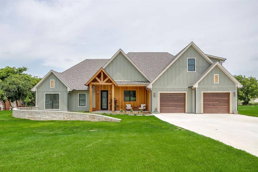 Property photo for 14100 Maxwell Court, Fort Worth, TX