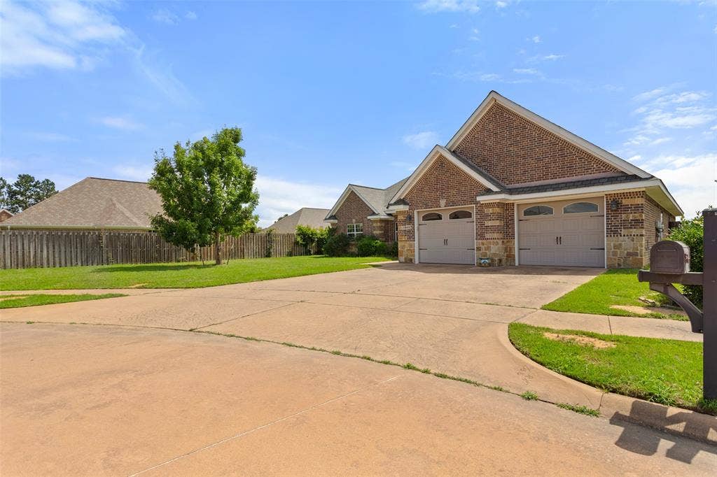 1505 Lucy Circle, Lindale, TX 75771 1505 Lucy Circle, Lindale, TX 75771