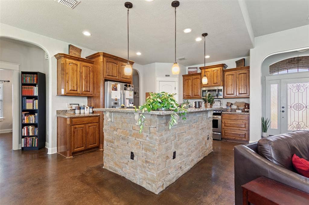1505 Lucy Circle, Lindale, TX 75771 1505 Lucy Circle, Lindale, TX 75771