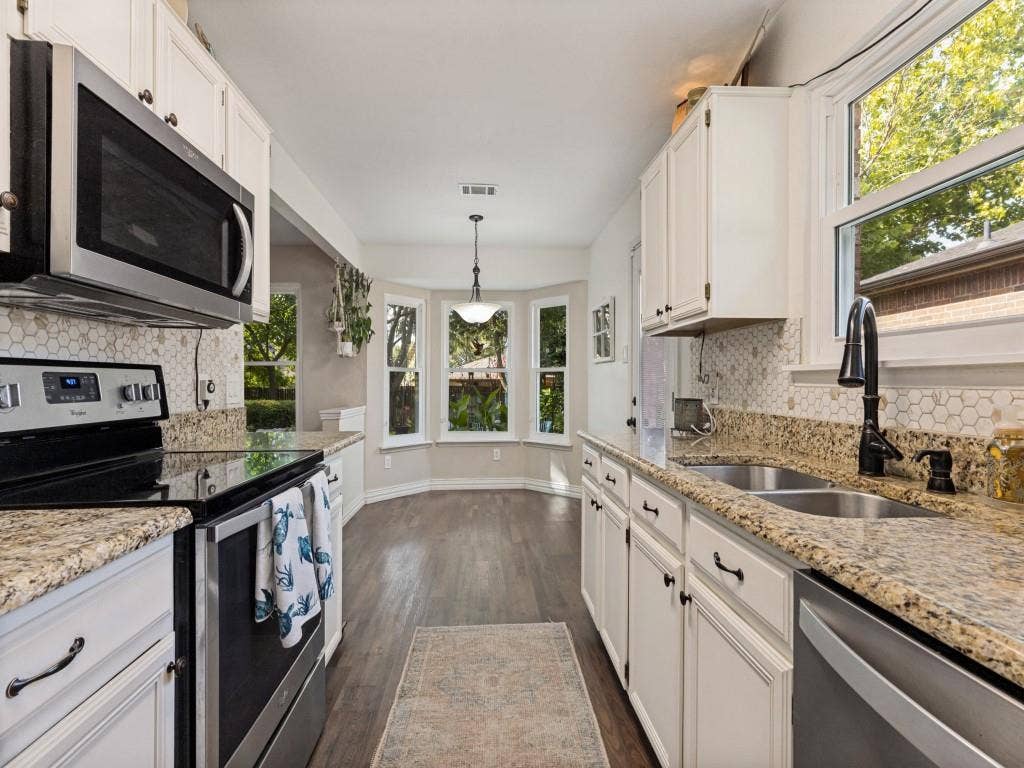 4909 Prairie Creek Trail, Fort Worth, TX 76179 4909 Prairie Creek Trail, Fort Worth, TX 76179