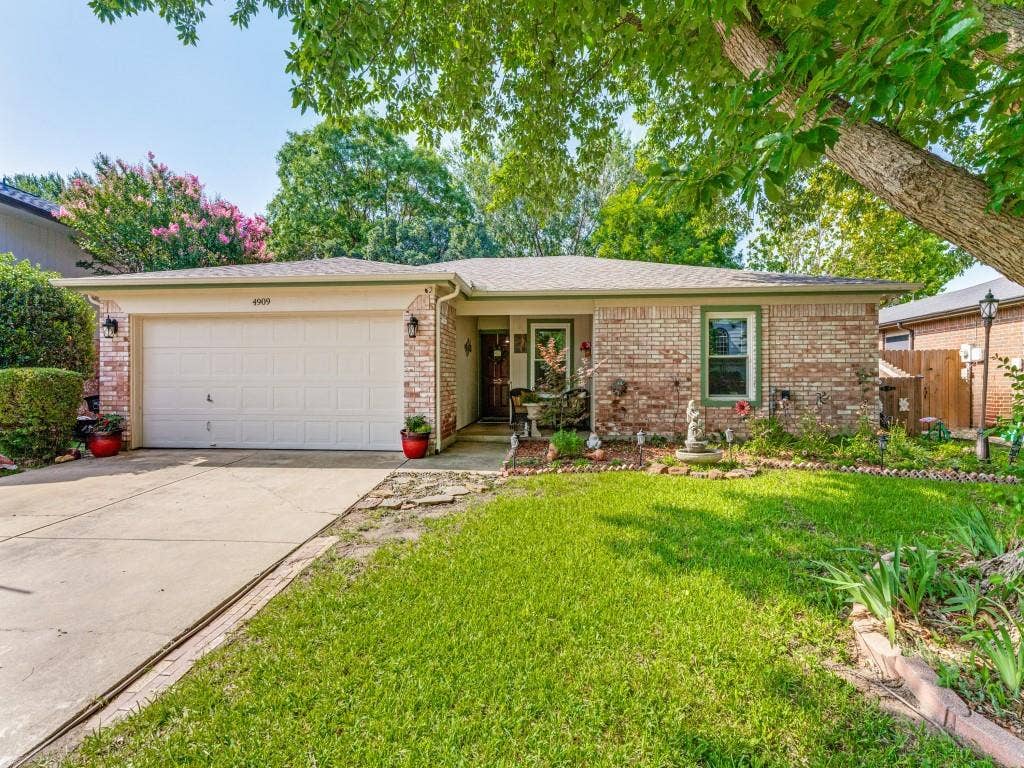 4909 Prairie Creek Trail, Fort Worth, TX 76179 4909 Prairie Creek Trail, Fort Worth, TX 76179