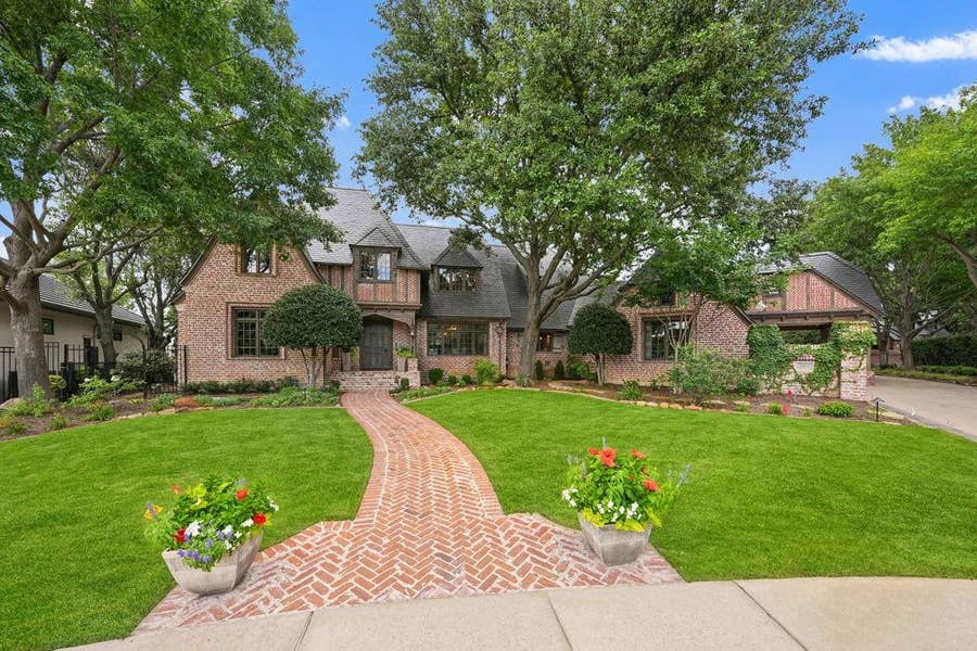 Property photo for 3820 Touraine Drive, Frisco, TX