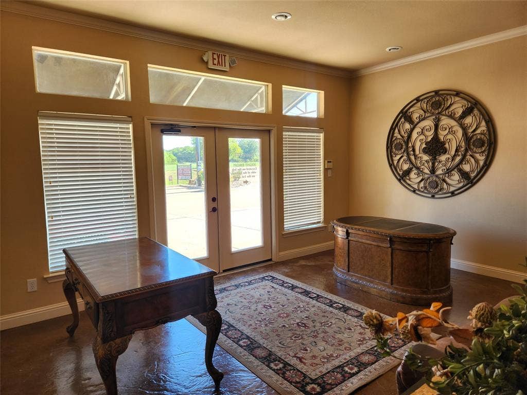 1905 W Ennis Avenue, #301, Ennis, TX 75119 1905 W Ennis Avenue, #301, Ennis, TX 75119