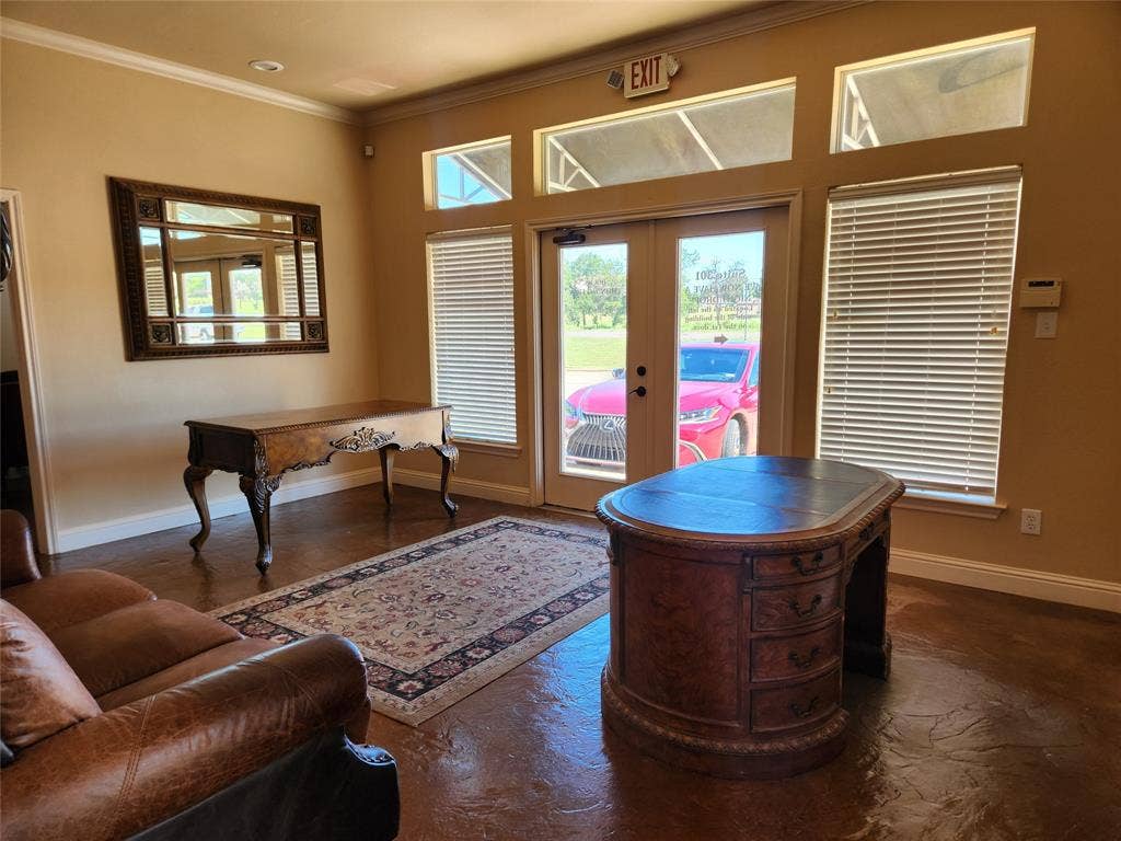1905 W Ennis Avenue, #301, Ennis, TX 75119 1905 W Ennis Avenue, #301, Ennis, TX 75119