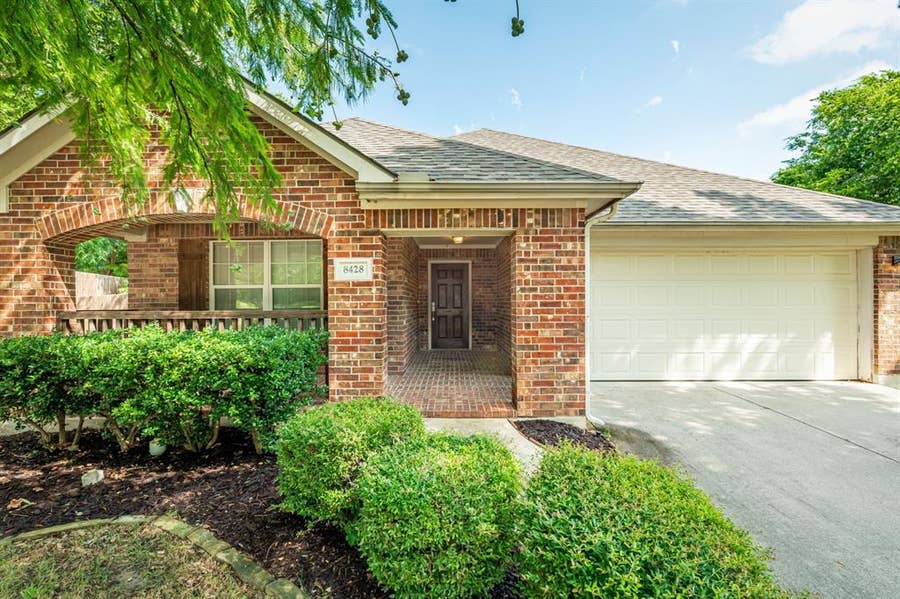 Property photo for 8428 Sonnet Drive, McKinney, TX
