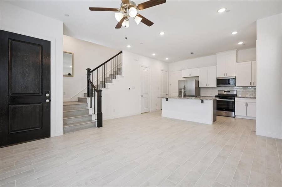 Property photo for 4261 Shavano Drive, Frisco, TX