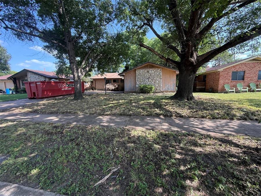 Property photo for 737 Blueberry Lane, Grand Prairie, TX