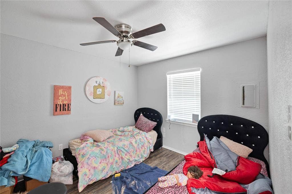 107 Ray Street, Arlington, TX 76010 107 Ray Street, Arlington, TX 76010