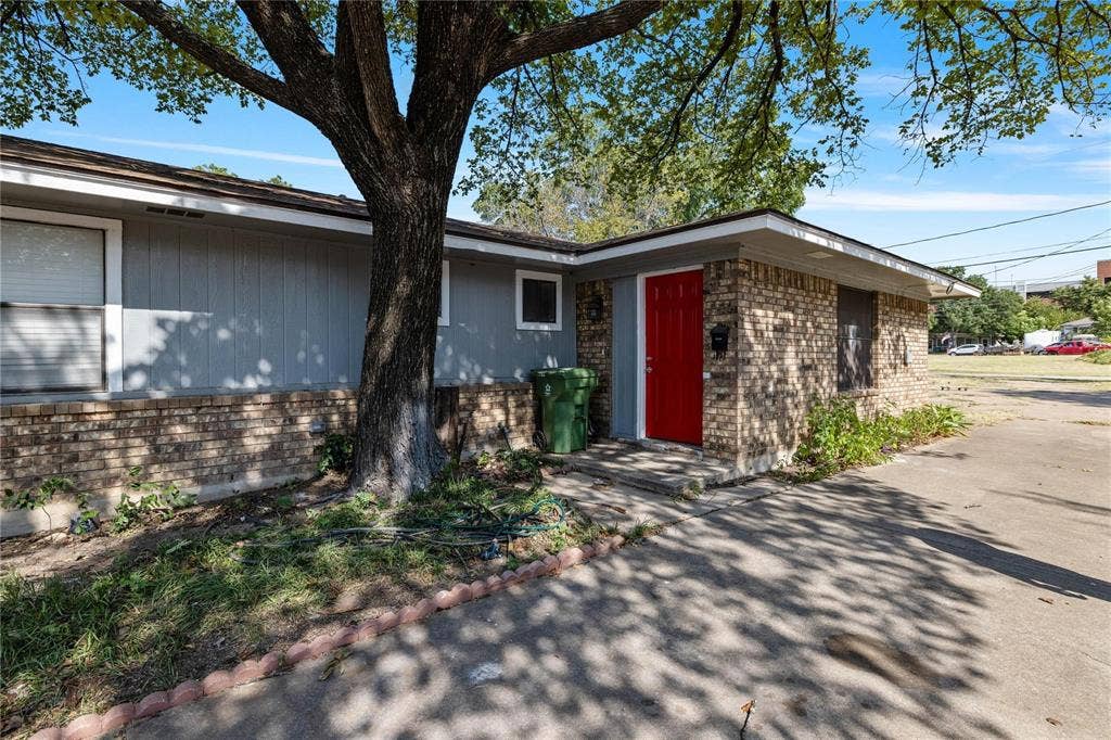 107 Ray Street, Arlington, TX 76010 107 Ray Street, Arlington, TX 76010