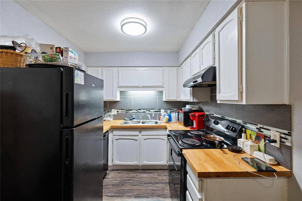 107 Ray Street, Arlington, TX 76010 107 Ray Street, Arlington, TX 76010