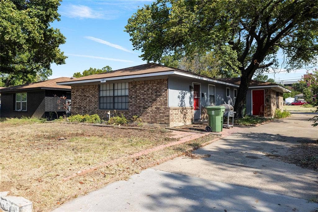 107 Ray Street, Arlington, TX 76010 107 Ray Street, Arlington, TX 76010