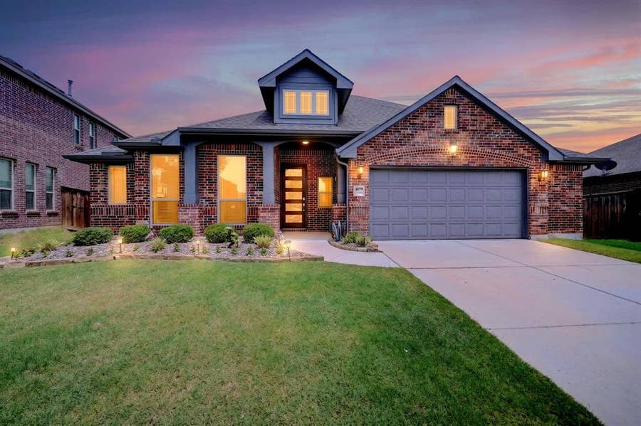 Property photo for 4129 Cerulean Circle, Royse City, TX