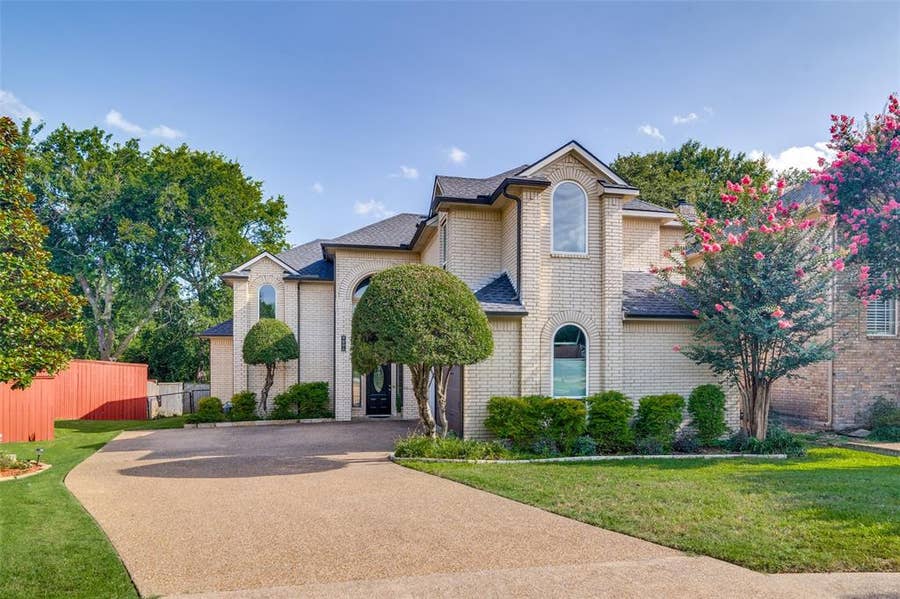 Property photo for 9006 Greenwood Trail, Rowlett, TX