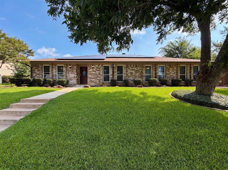 Property photo for 1533 Parkside Trail, Lewisville, TX
