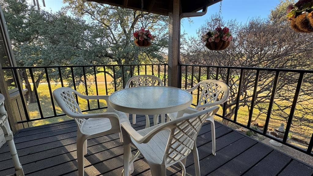 200 Balboa Court, Irving, TX 75062 Balcony off Breakfast room overlooking #11