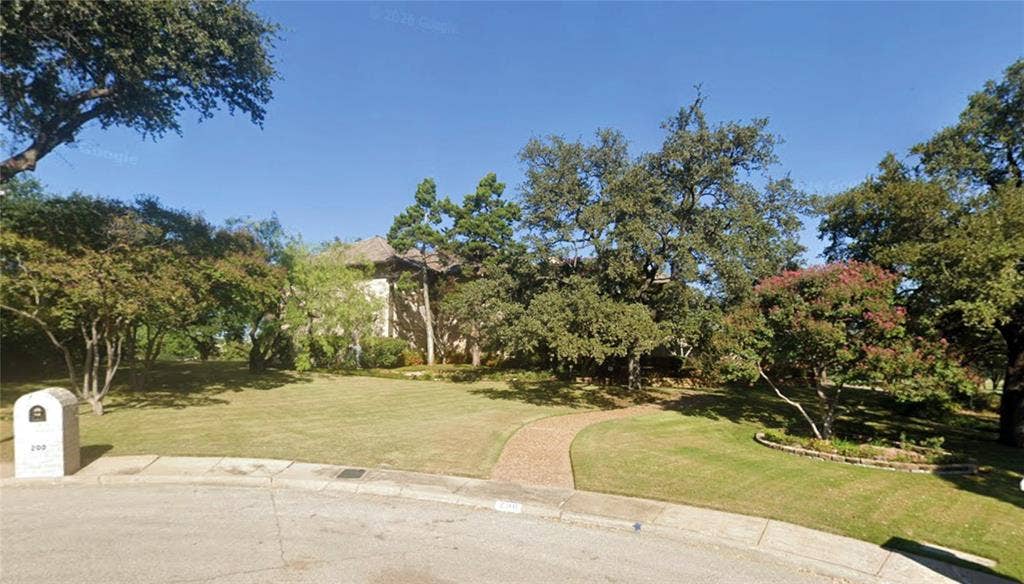 200 Balboa Court, Irving, TX 75062 Street View