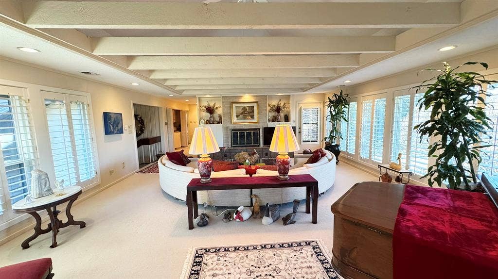 200 Balboa Court, Irving, TX 75062 Living Room