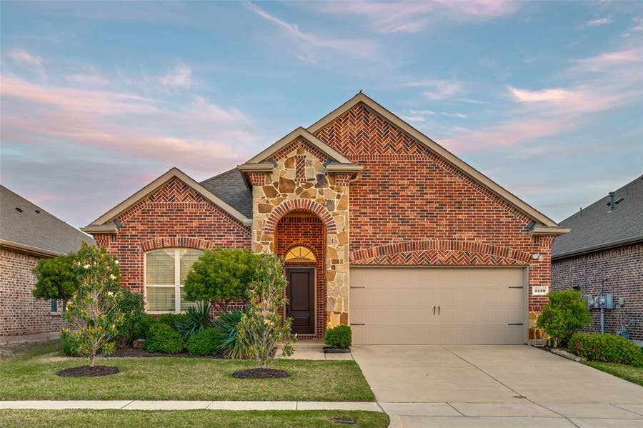 Property photo for 3129 Maverick Drive, Forney, TX