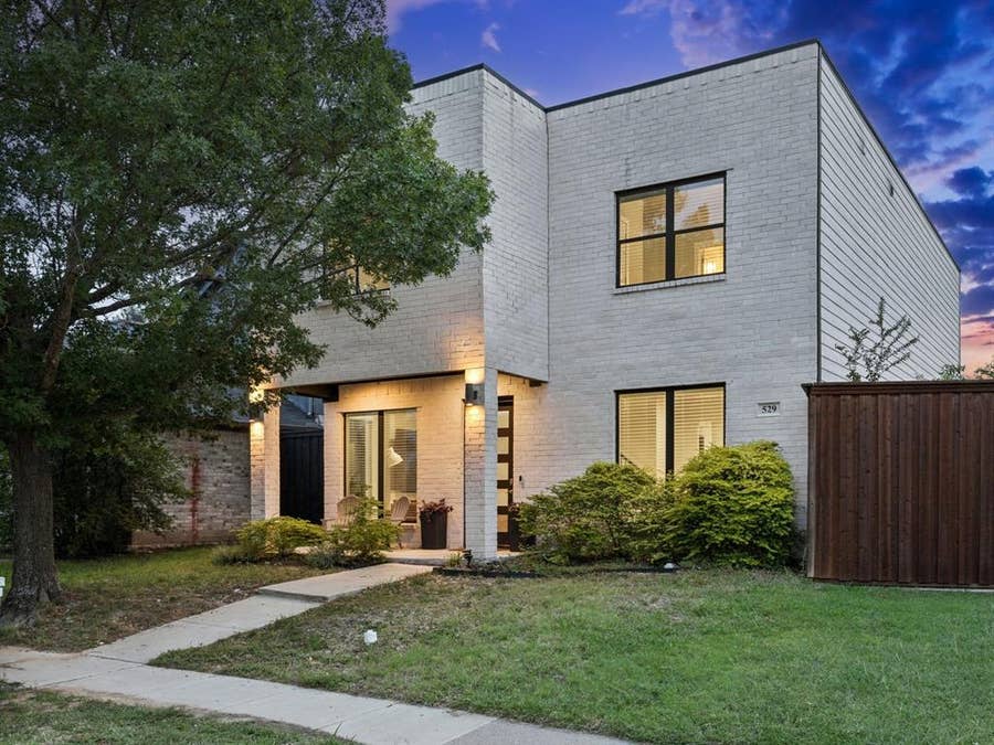 Property photo for 529 Picketts Drive, Mesquite, TX