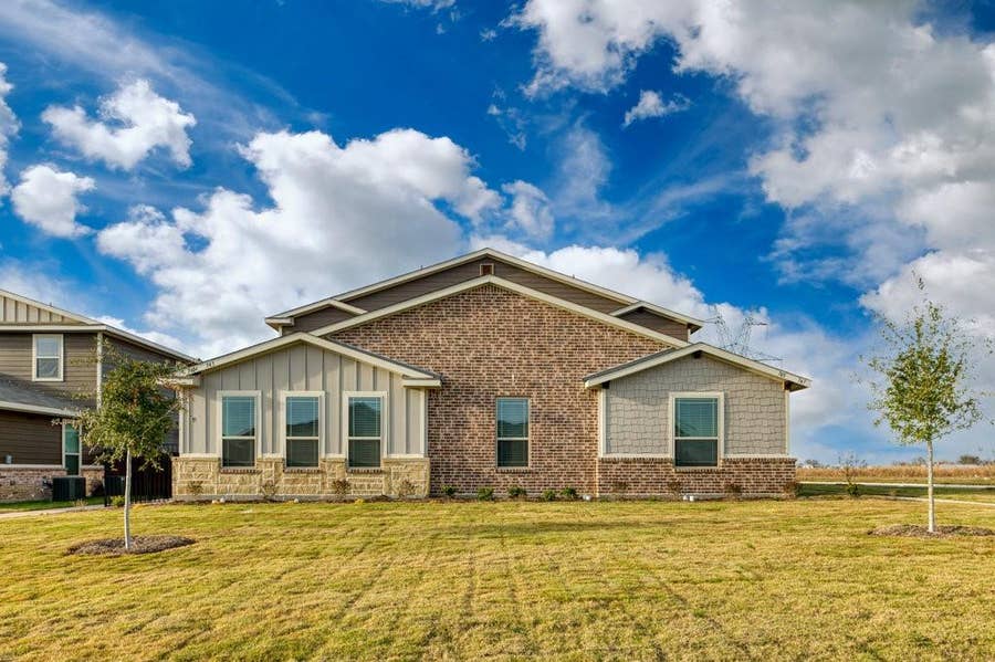 Property photo for 750 Fallow Drive, Venus, TX