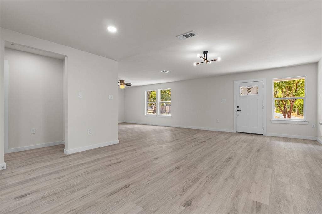 106 Mount Shasta Street, Dallas, TX 75211 106 Mount Shasta Street, Dallas, TX 75211