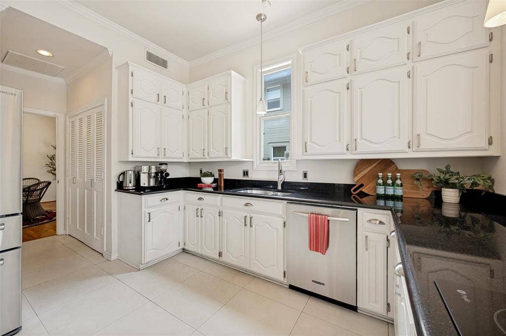 4900 Victor Street, Dallas, TX 75214 4900 Victor Street, Dallas, TX 75214