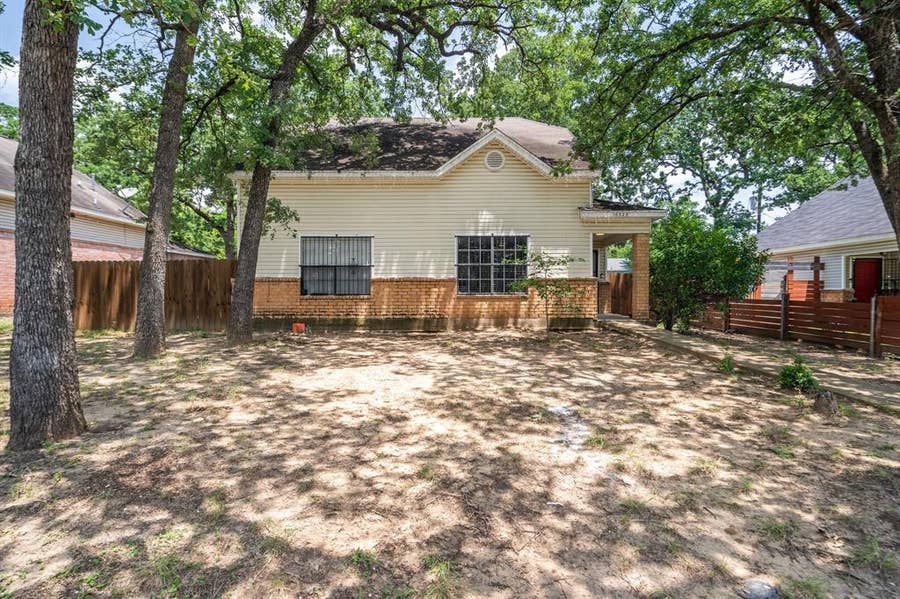 Property photo for 10323 Budtime Lane, Dallas, TX