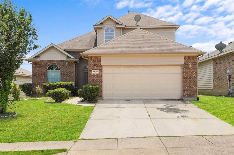 Property photo for 7420 Alverstone Drive, Fort Worth, TX