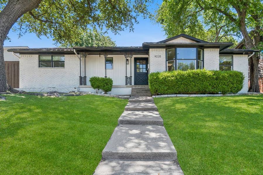 Property photo for 9028 Fringewood Drive, Dallas, TX