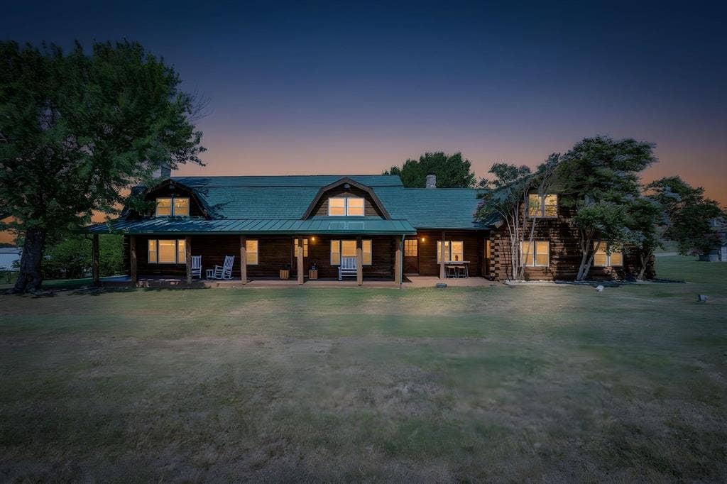 2200 White Lane, Haslet, TX 76052