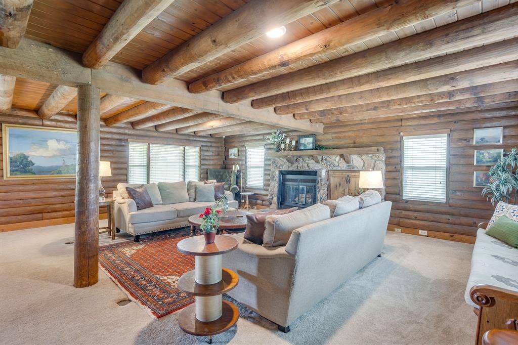 2200 White Lane, Haslet, TX 76052