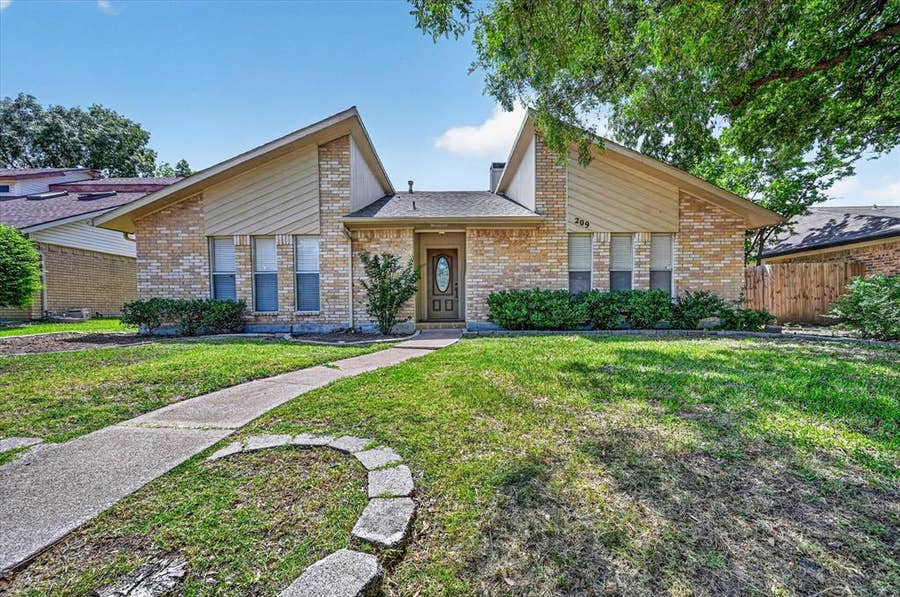 Property photo for 209 Glenwood Drive, Coppell, TX