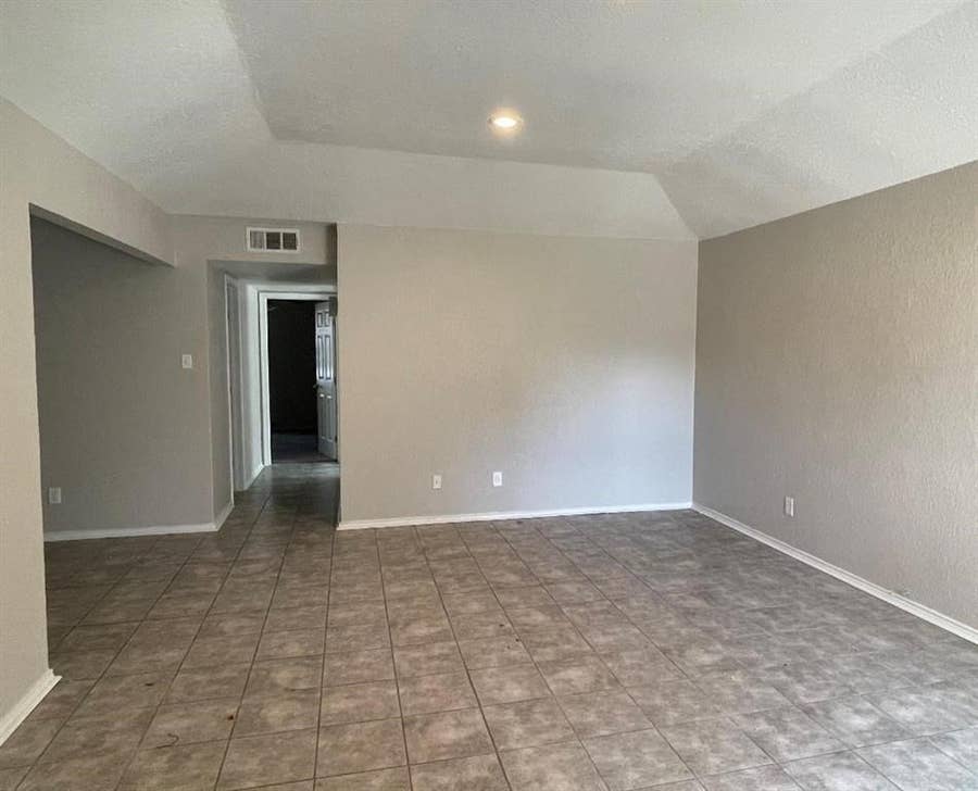 Property photo for 6717 Loma Vista Drive, Fort Worth, TX