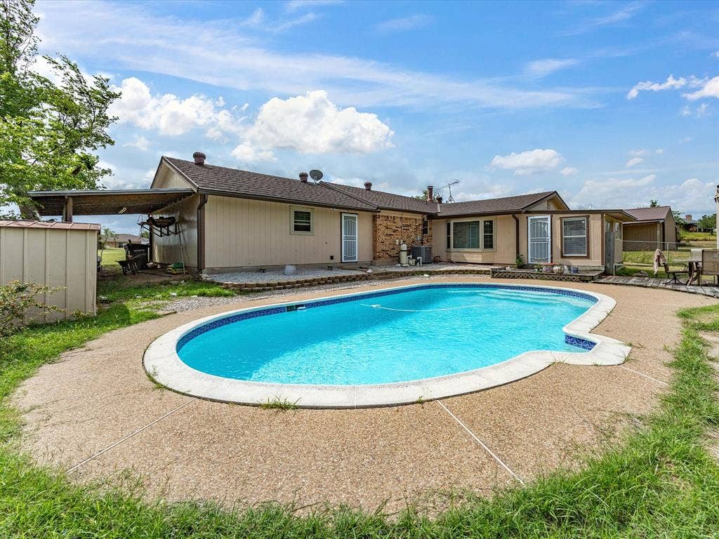 704 Land Of Goshen Drive, Springtown, TX 76082 704 Land Of Goshen Drive, Springtown, TX 76082