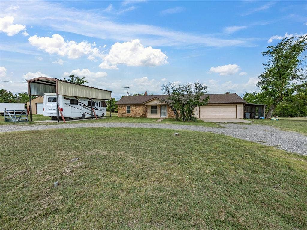 704 Land Of Goshen Drive, Springtown, TX 76082 704 Land Of Goshen Drive, Springtown, TX 76082