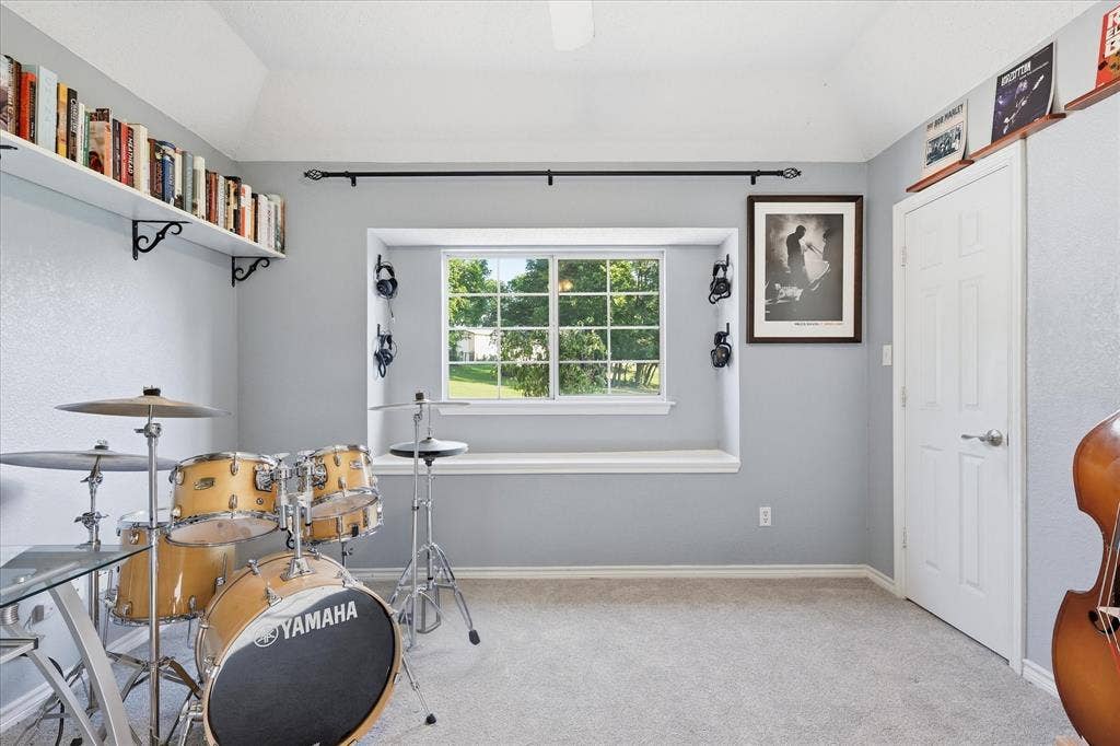 510 Saralvo Road, Midlothian, TX 76065 510 Saralvo Road, Midlothian, TX 76065