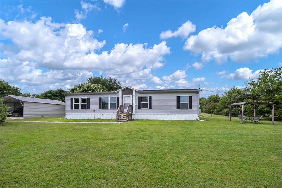Property photo for 2215 Private Road 2545, Quinlan, TX