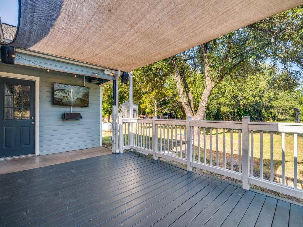 5610 Lyons Road, Garland, TX 75043 5610 Lyons Road, Garland, TX 75043