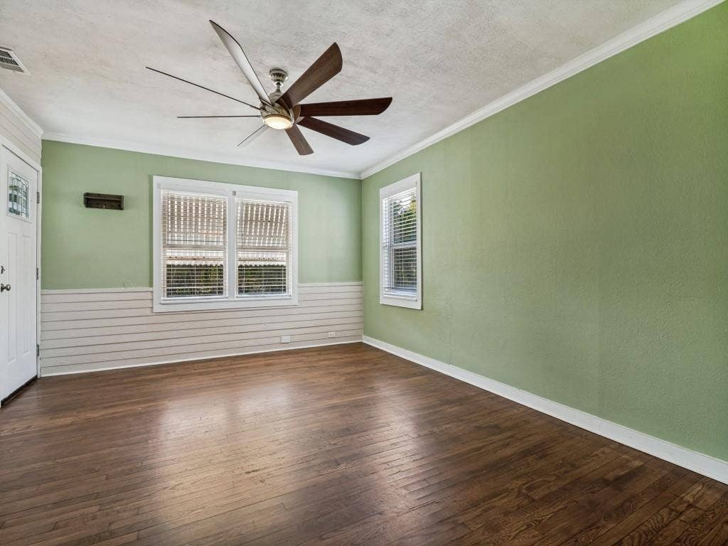 5610 Lyons Road, Garland, TX 75043 5610 Lyons Road, Garland, TX 75043