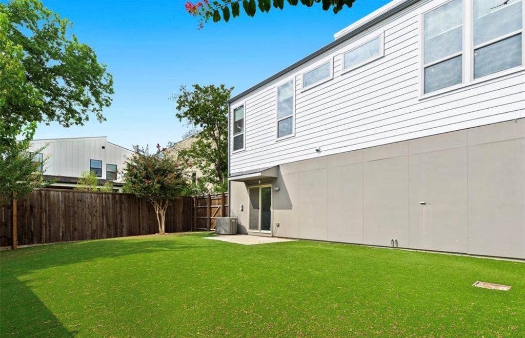 5015 Manett Street, #106, Dallas, TX 75206 5015 Manett Street, #106, Dallas, TX 75206