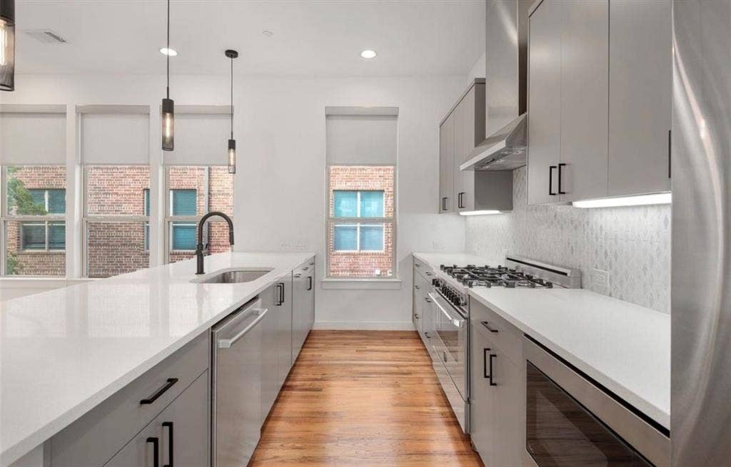 5015 Manett Street, #106, Dallas, TX 75206 5015 Manett Street, #106, Dallas, TX 75206