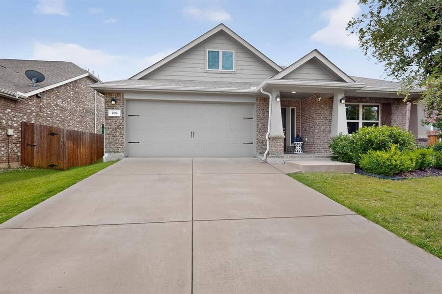 Property photo for 208 Baldwin Drive, Fate, TX