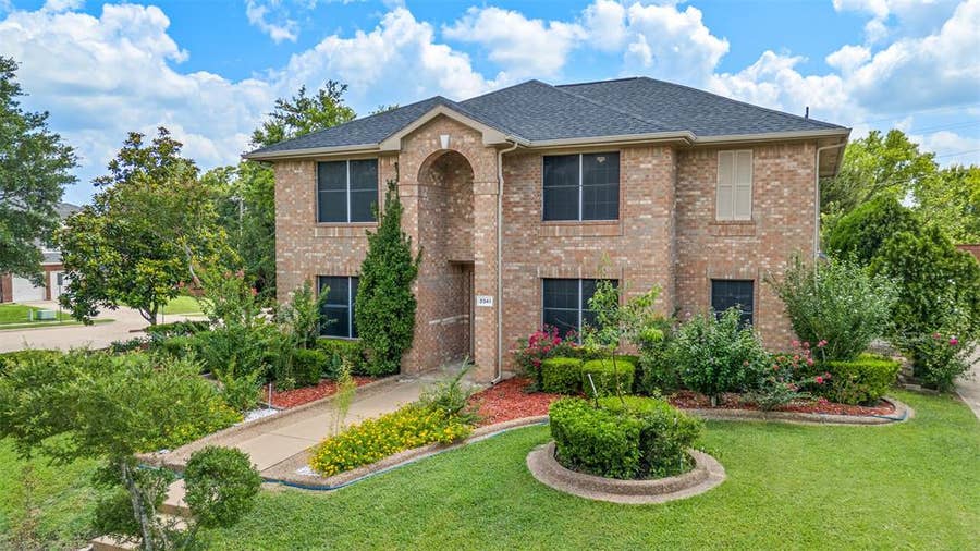 Property photo for 3341 Pecan Shadow Way, Mesquite, TX