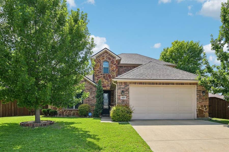 Property photo for 6929 Tessla Drive, Dallas, TX