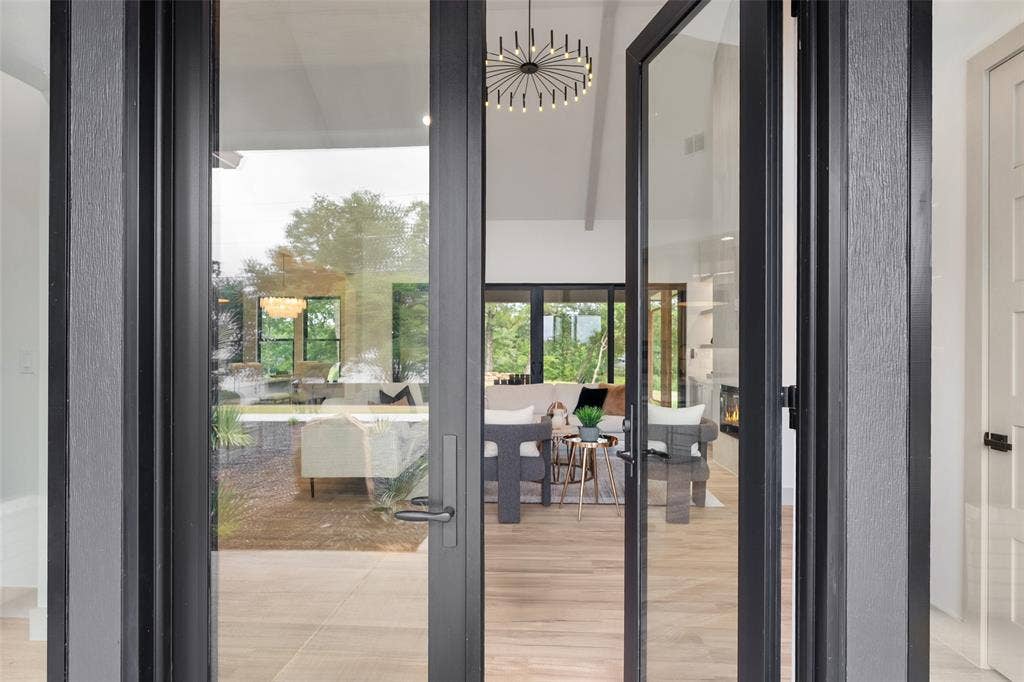 14120 Park Way, Log Cabin, TX 75148 French glass doors