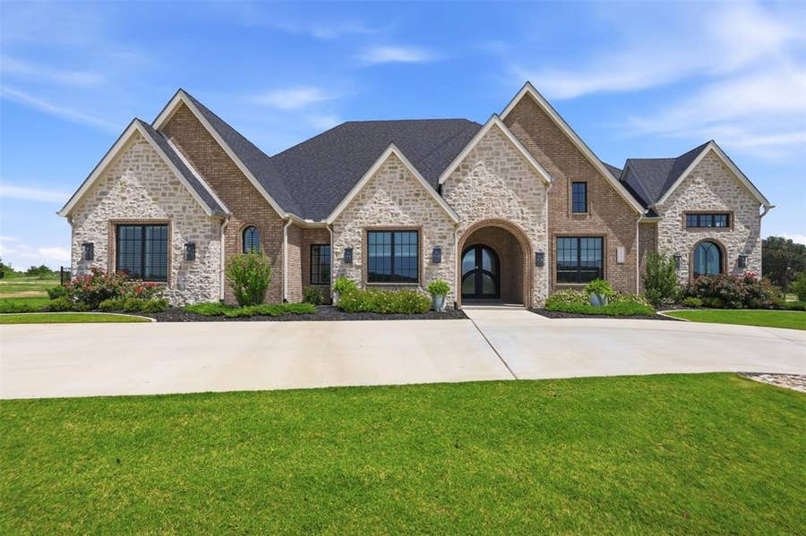 Property photo for 3500 Fairway Drive, Denton, TX